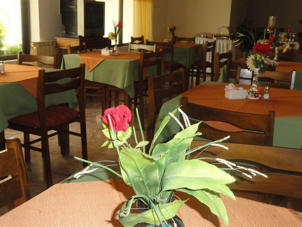 Yiorgos Hotel Kos Town Exterior photo